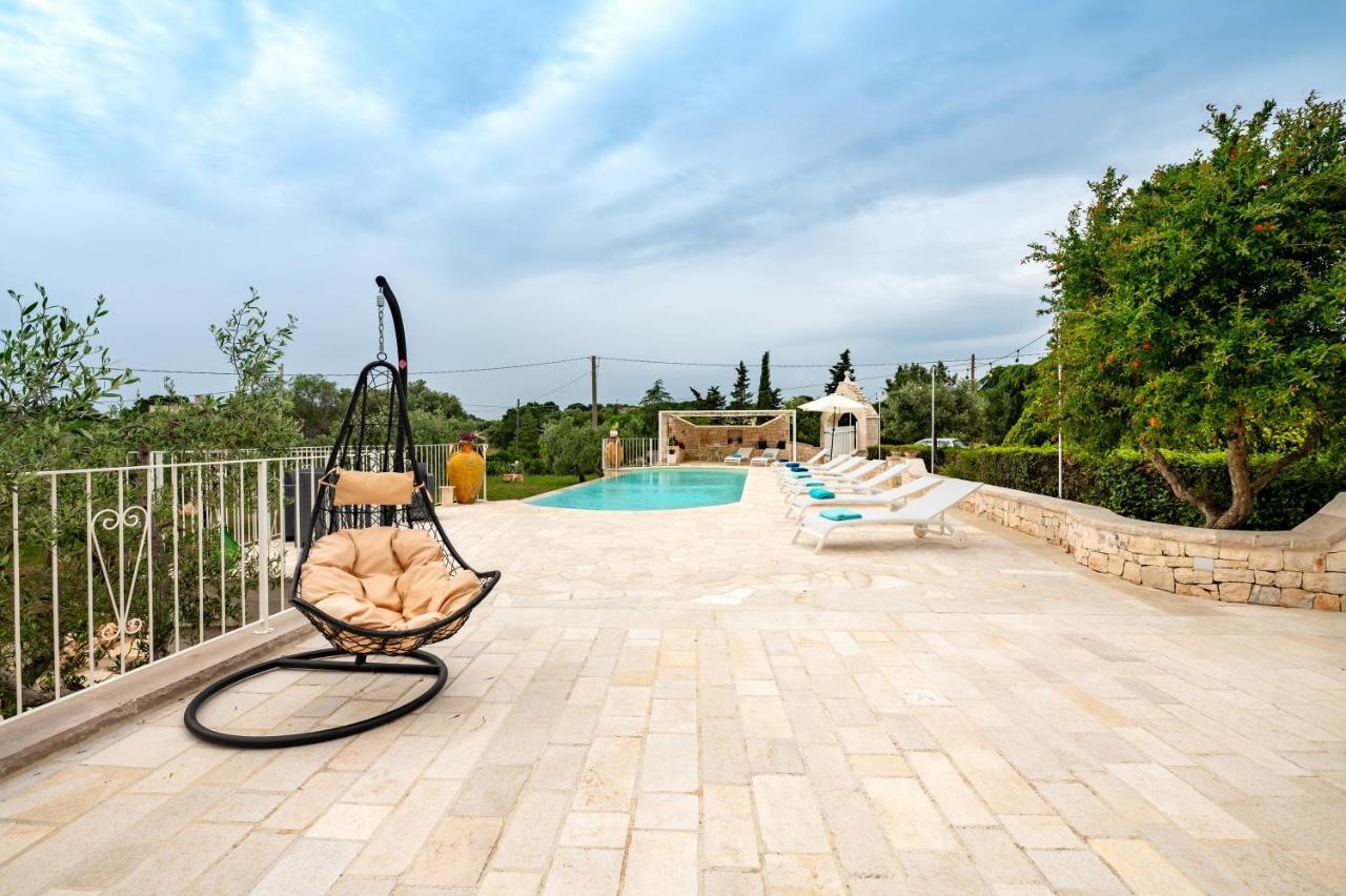 Trullo Il Focolare In Masseria Cisternino Exterior foto