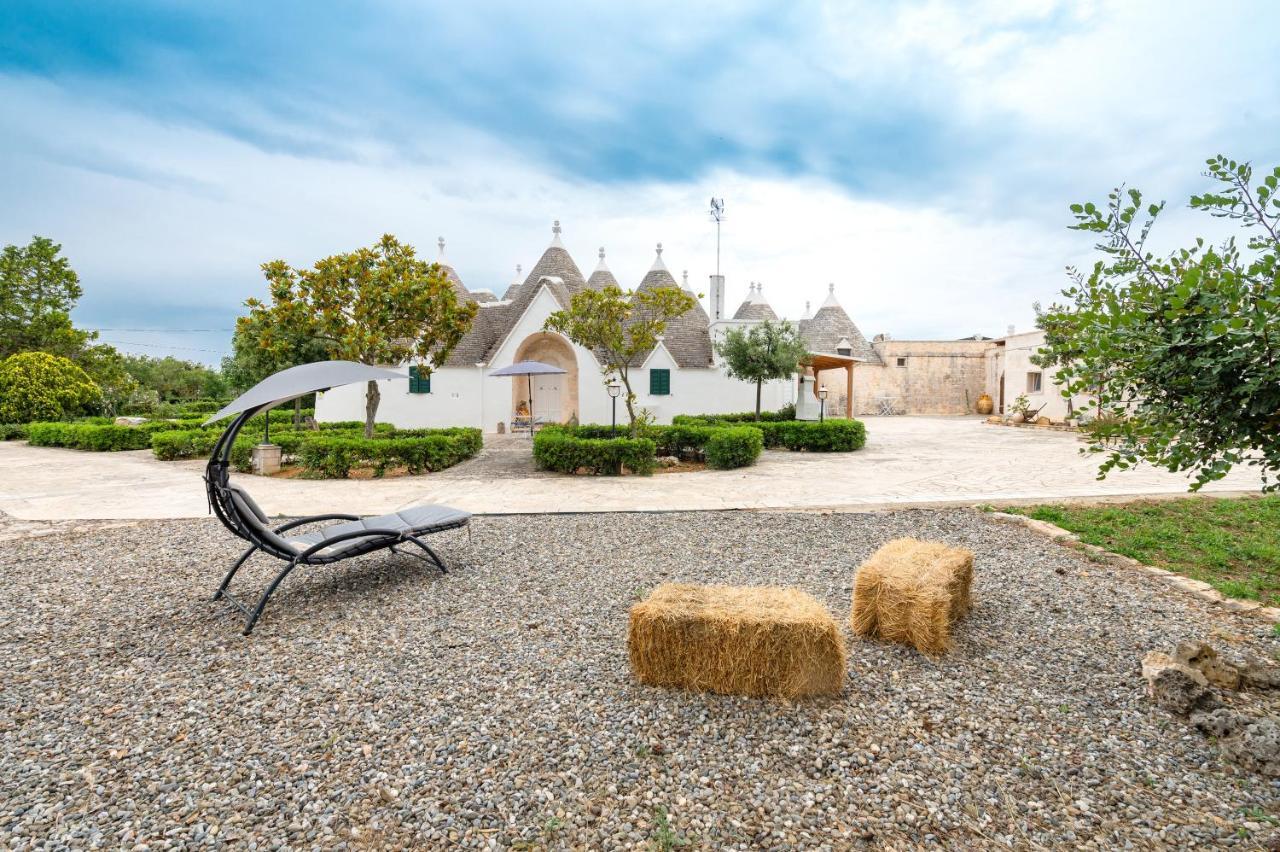 Trullo Il Focolare In Masseria Cisternino Exterior foto